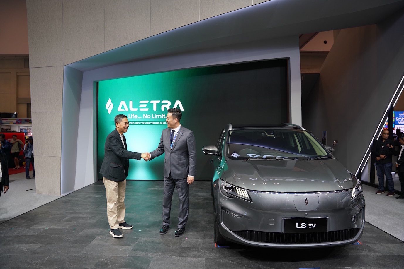 ALETRA L8 EV: MPV Listrik 7-Seater Terluas Hadir untuk Indonesia
