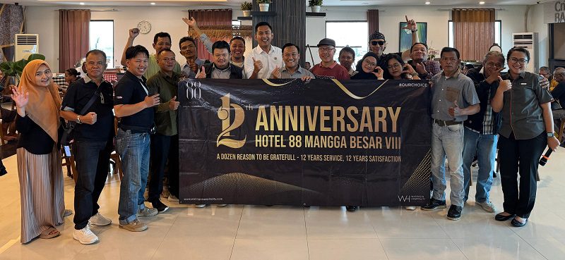 Hotel 88 Mangga Besar VIII Celebrates 12th Anniversary with Spaghetti Rendang Eating Battle