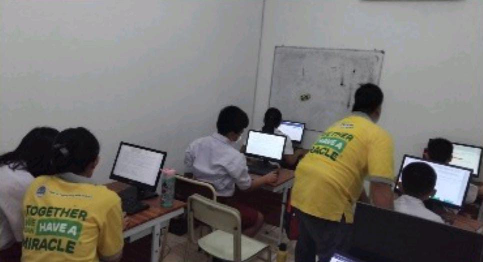 Digital communication tools, such as learning platforms and management applications, make interactions among all members of the organization more efficient