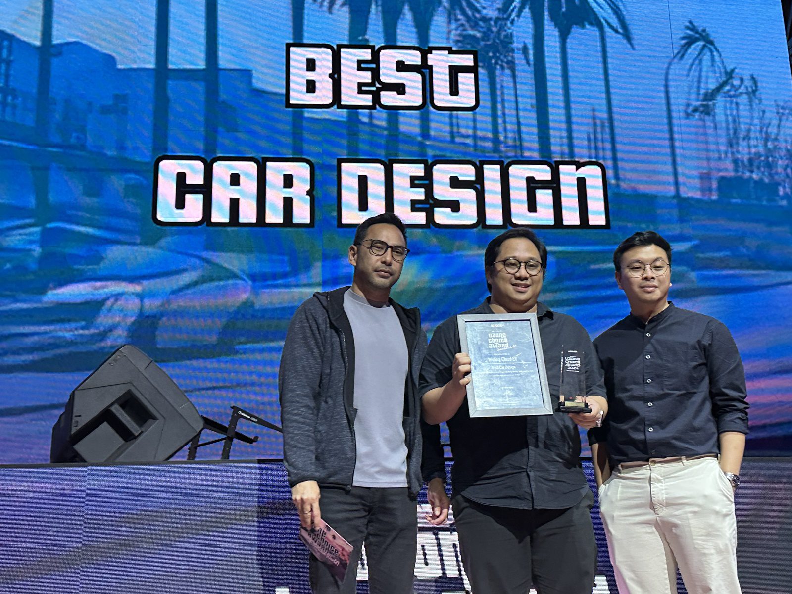 Cloud EV, Medium Hatchback Wuling yang Memukau di Ajang Uzone Choice Award 2024"