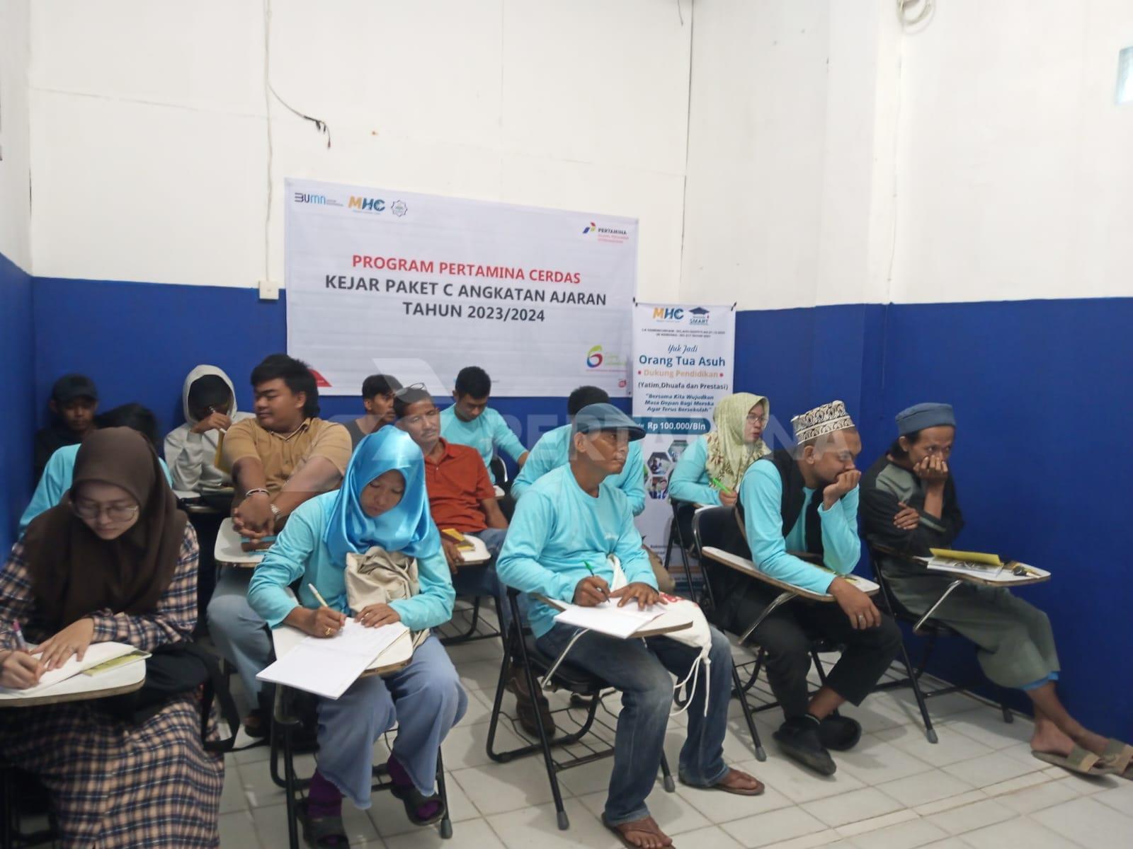 Kilang Dumai Dorong Pendidikan Berkualitas Lewat Program Pertamina Cerdas Kejar Paket C