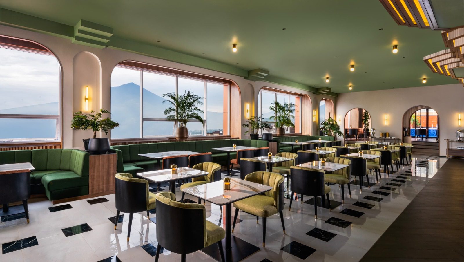 Delicious cuisine: The ANTARA restaurant serves local and international dishes that blend traditional flavors with modern twists