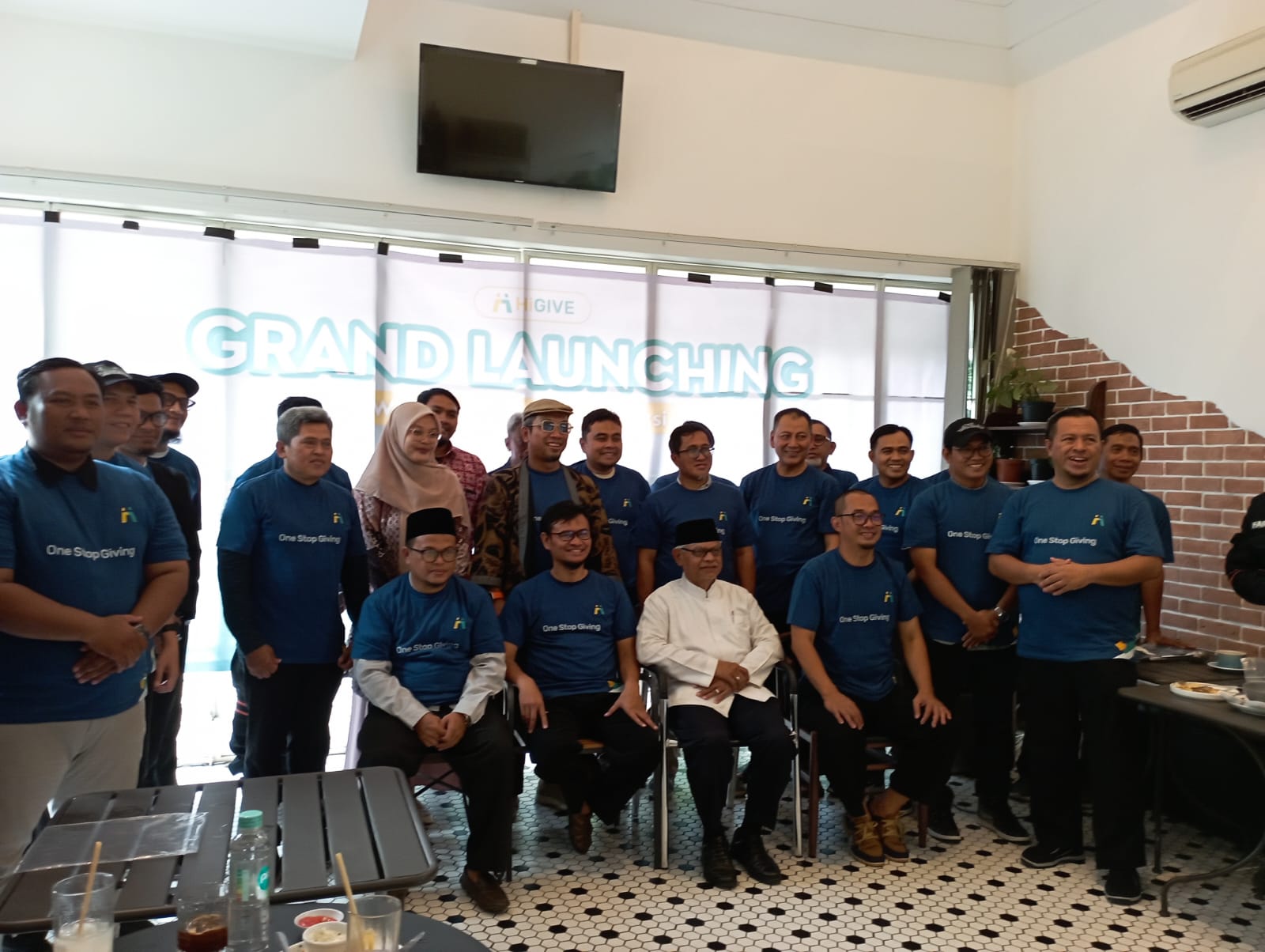 Dalam acara peluncuran yang digelar pada 14 Februari, HIGIVE menggandeng berbagai lembaga sosial untuk memperluas dampak positif yang dihasilkan