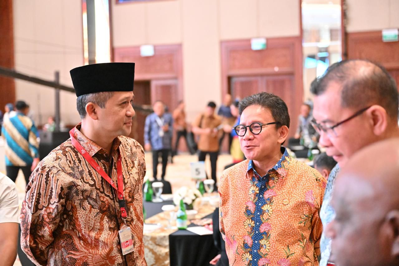 Indonesia's Financial Services Sector Shows Strong Performance, Supporting Transmigration Development