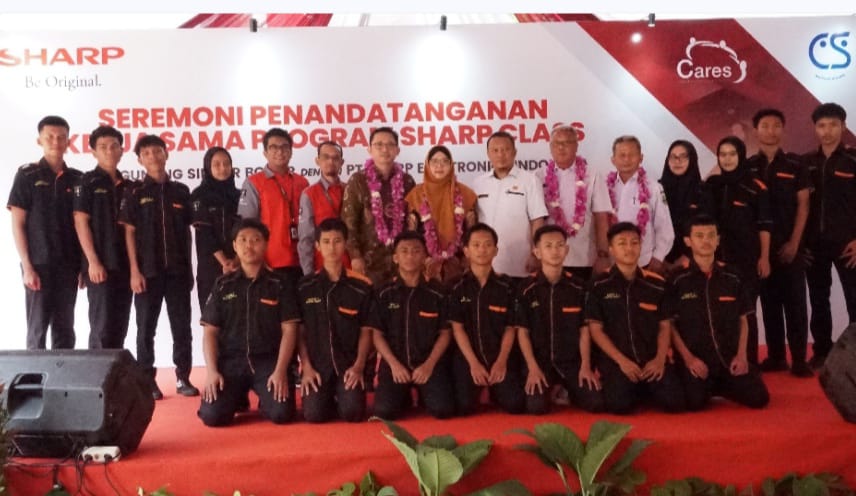 Sharp Electronics Indonesia Invests in Future Tech Professionals Through Sharp Class