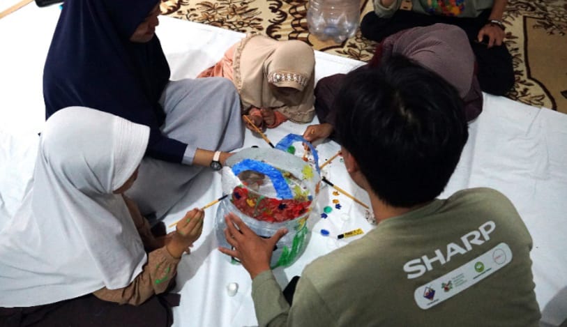 Sharp Greenerator Sebarkan Semangat Kebaikan dan Pelestarian Lingkungan