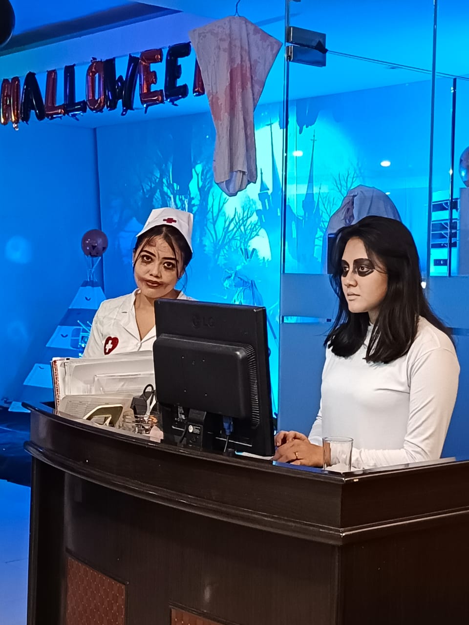 Hotel 88 Mangga Besar VIII Casts a Spell: A Night of Spooky Fun and Frightful Costumes at Oma Wajik Resto