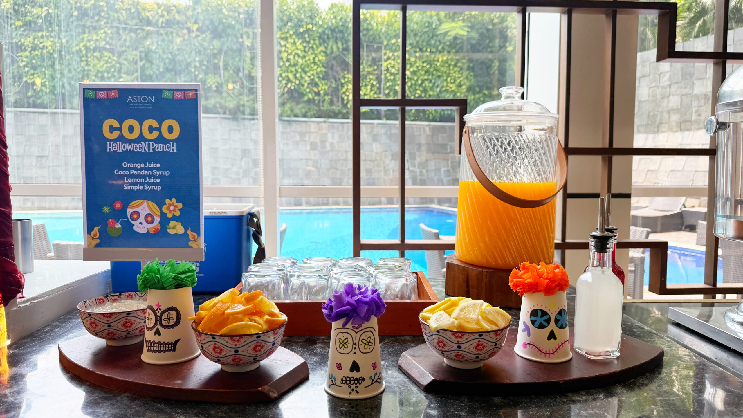 "Intip Sajian Dessert 'Día de los Muertos' di Aston Simatupang: Kue Karakter Coco Jadi Bintang Utama!"