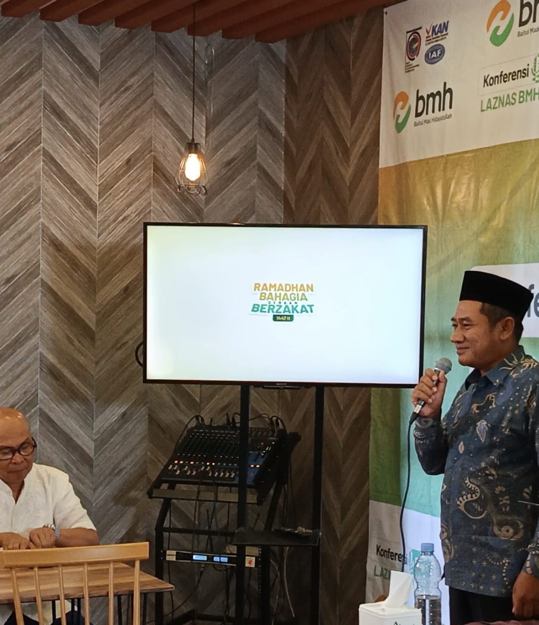 Melampaui Ritual: Menemukan Kebahagiaan Sejati dalam Zakat di Ramadhan 1447 H